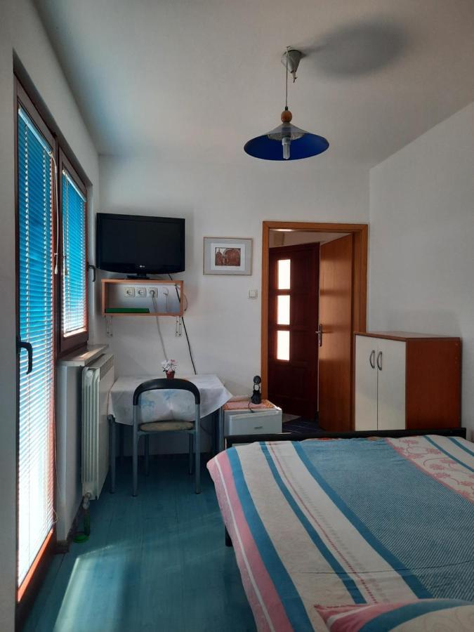 Rooms Cehovin Postojna Exterior foto