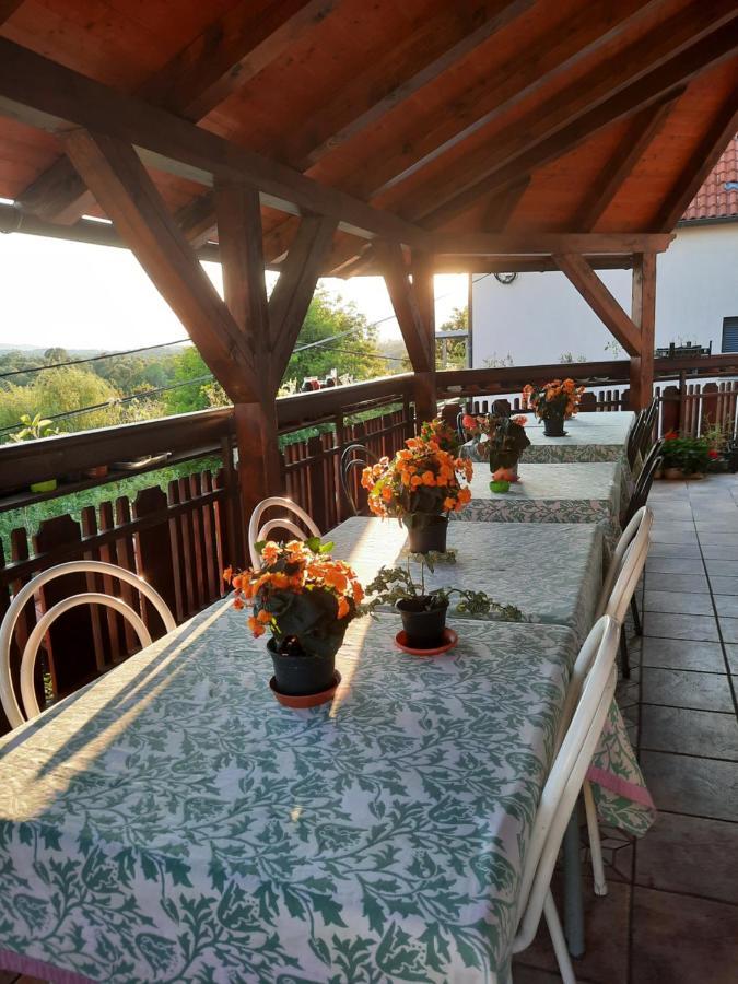 Rooms Cehovin Postojna Exterior foto